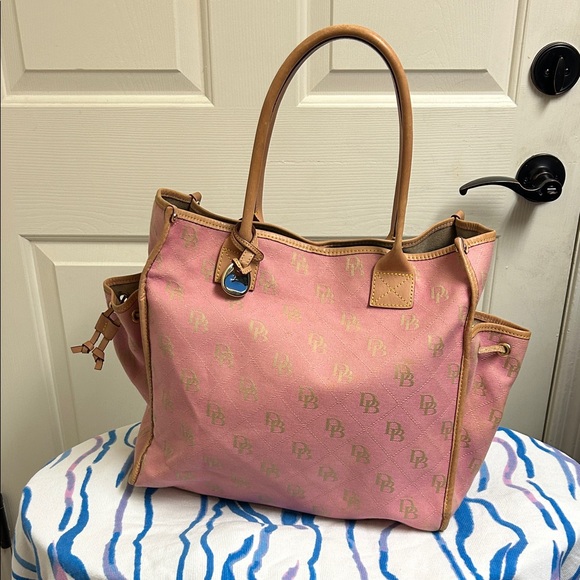 Dooney & Bourke pink and tan canvas and leather tote bag, 
12 x 13.5 x 5, - Picture 1 of 10